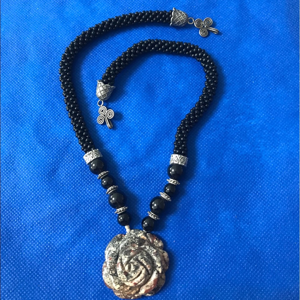 Beautiful hand beaded & stone necklace